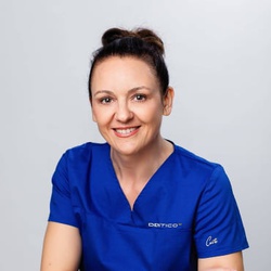 Natalija Barjaktarić, Dott.ssa med. dent.